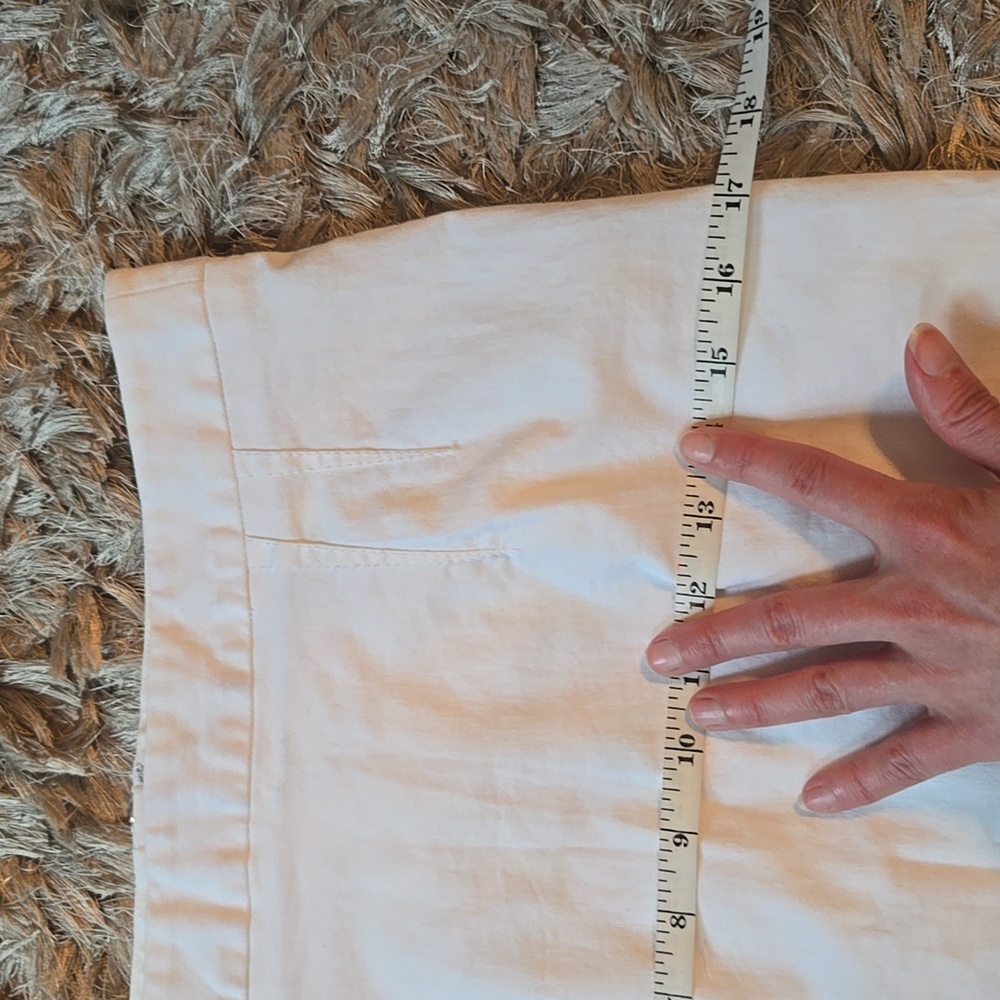 Dolce & Gabbana Elegant White Pencil Skirt With Back Exposed Zipper - Picture 15 of 16